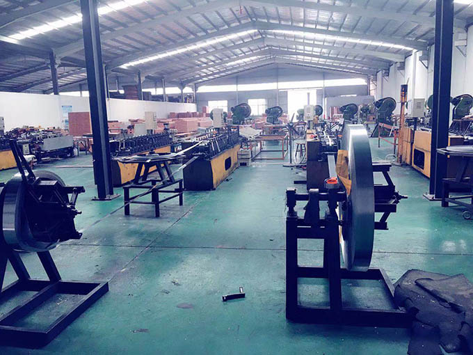 烤漆龍骨生產(chǎn)線