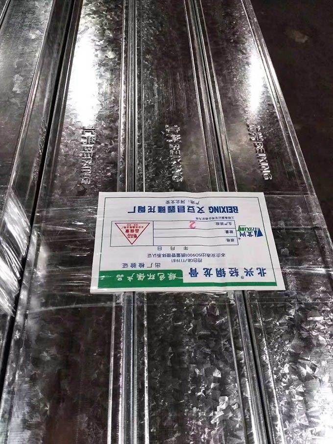 輕鋼龍骨生產(chǎn)成品展示